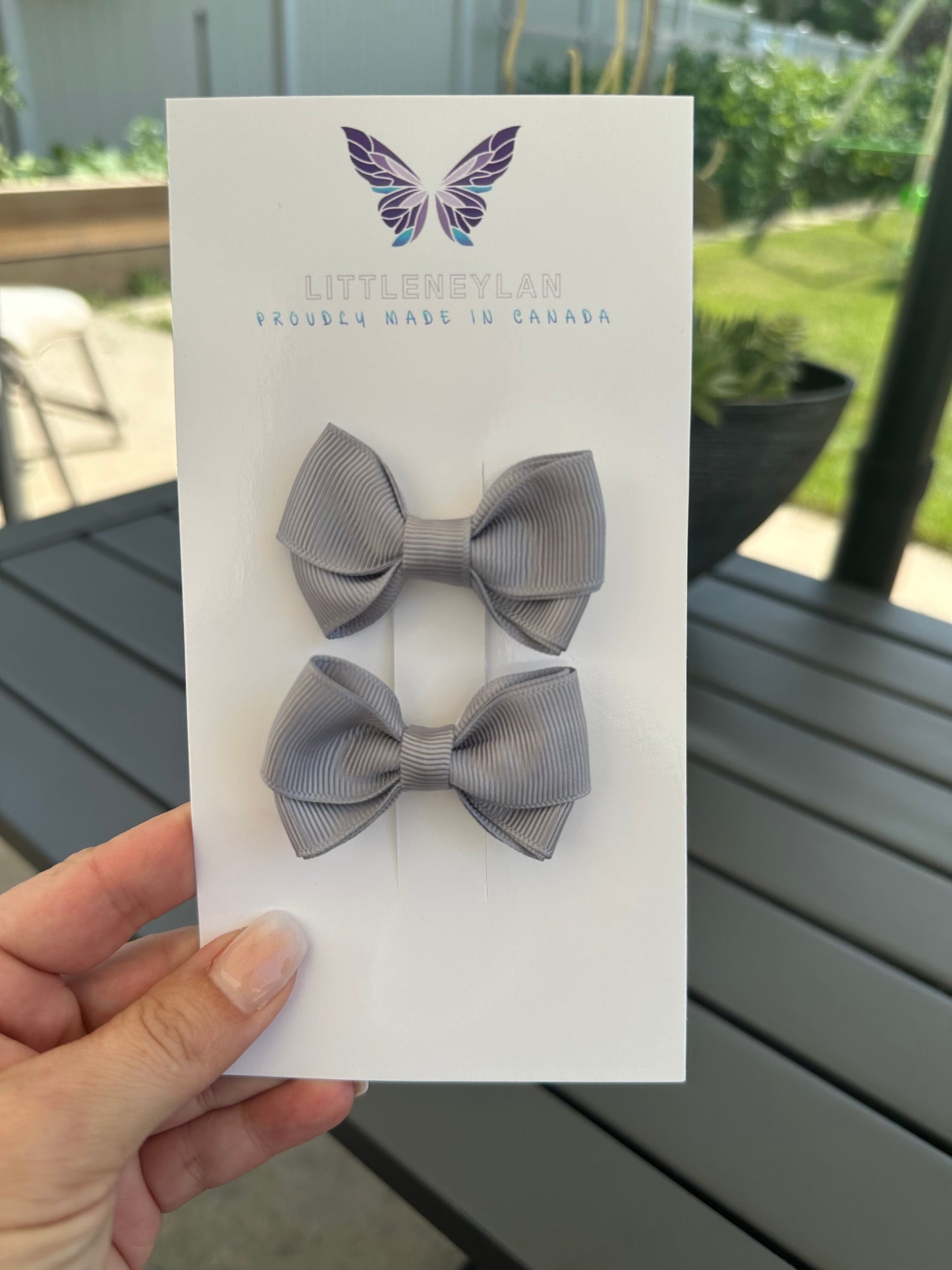 Small  two layer hair bow