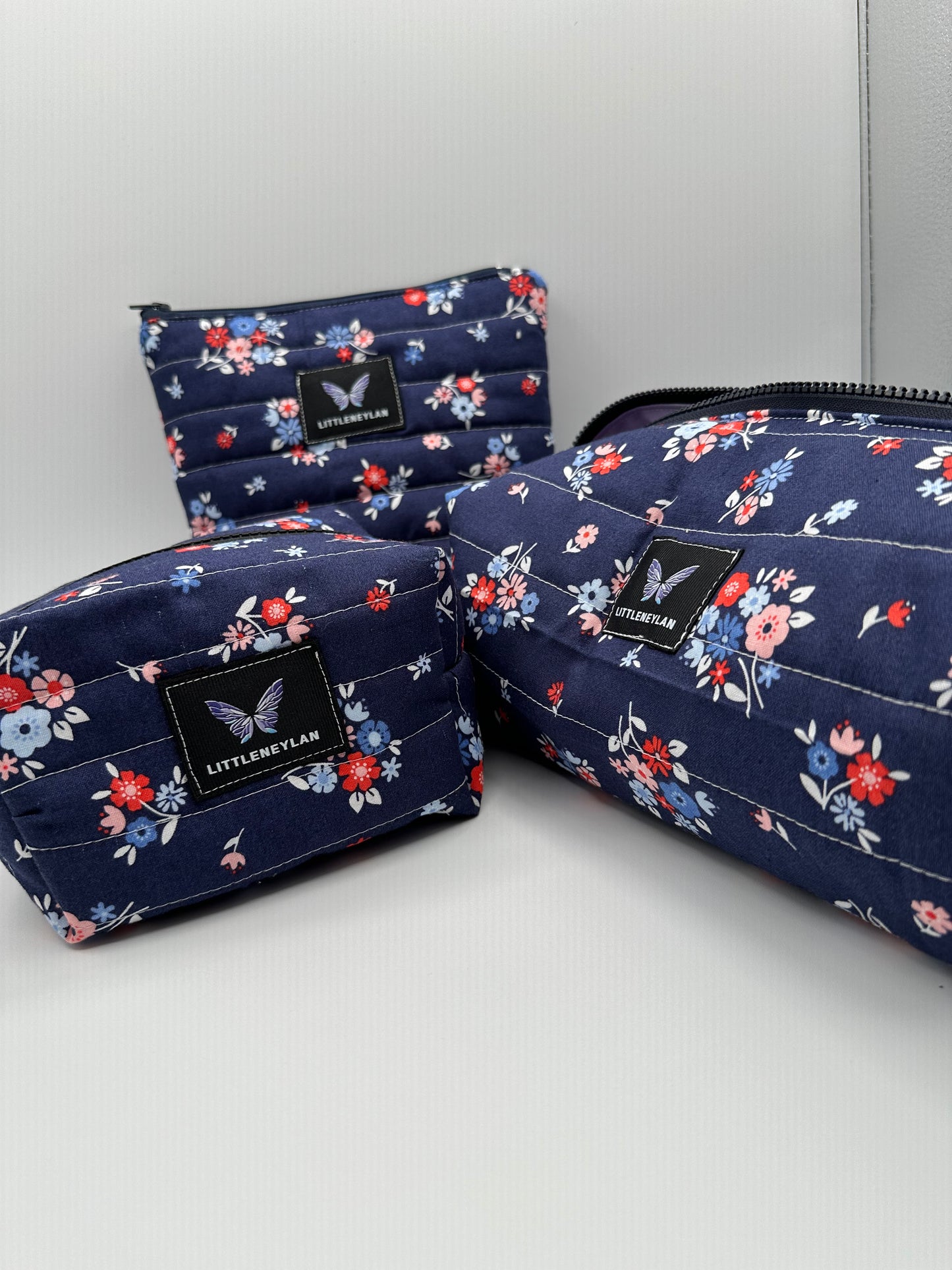 Toiletry bags/makeup bags